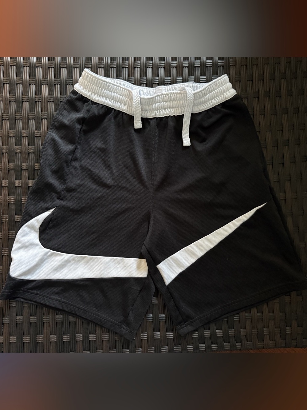 Nike Dri-FIT Big Swoosh Basketball Shorts Black & White Boys XL